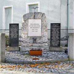 Kriegerdenkmal Siegersdorf 001